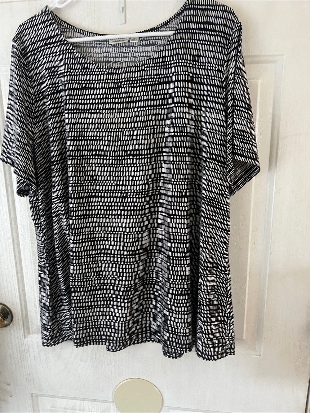 croft & barrow Black and White Short Sleeve Patterned Tee